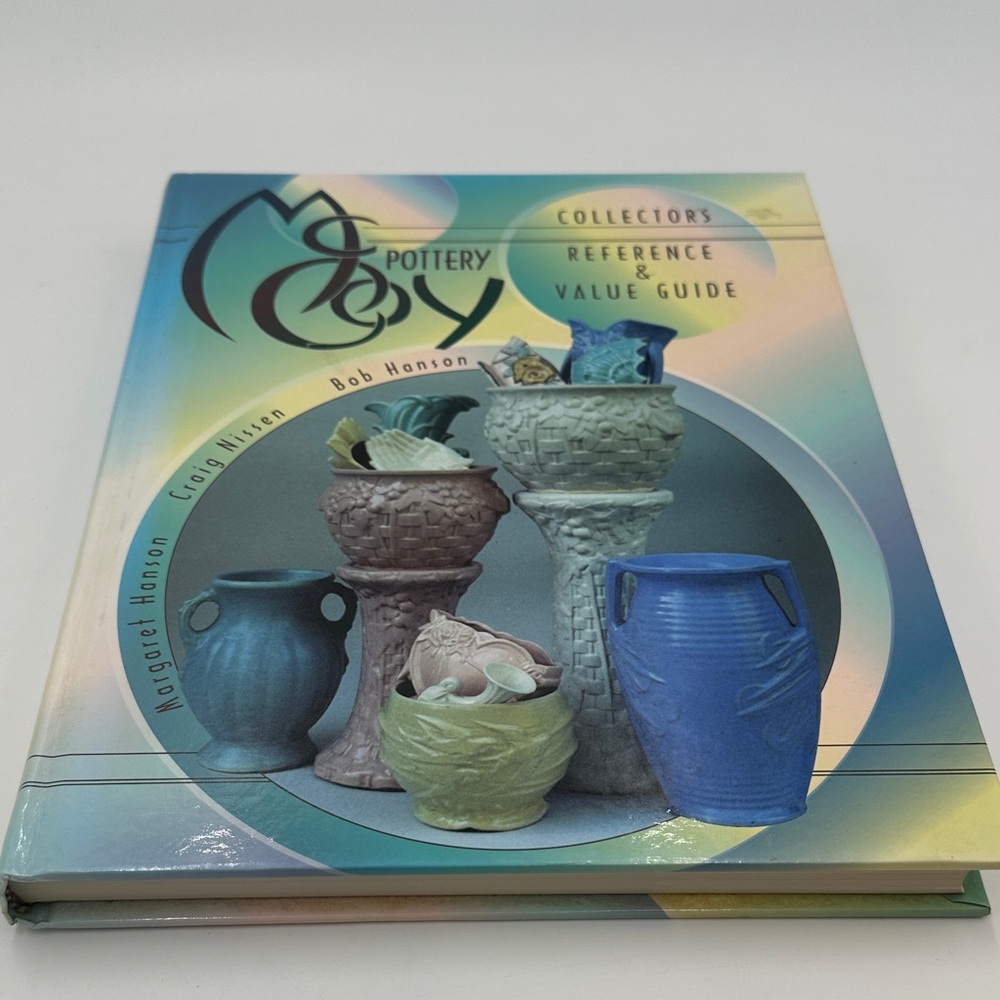 McCoy Pottery Collector's Reference and Value Guide -Illustrated Edition